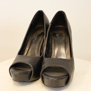 F21 | Peep Toe Leather Heels